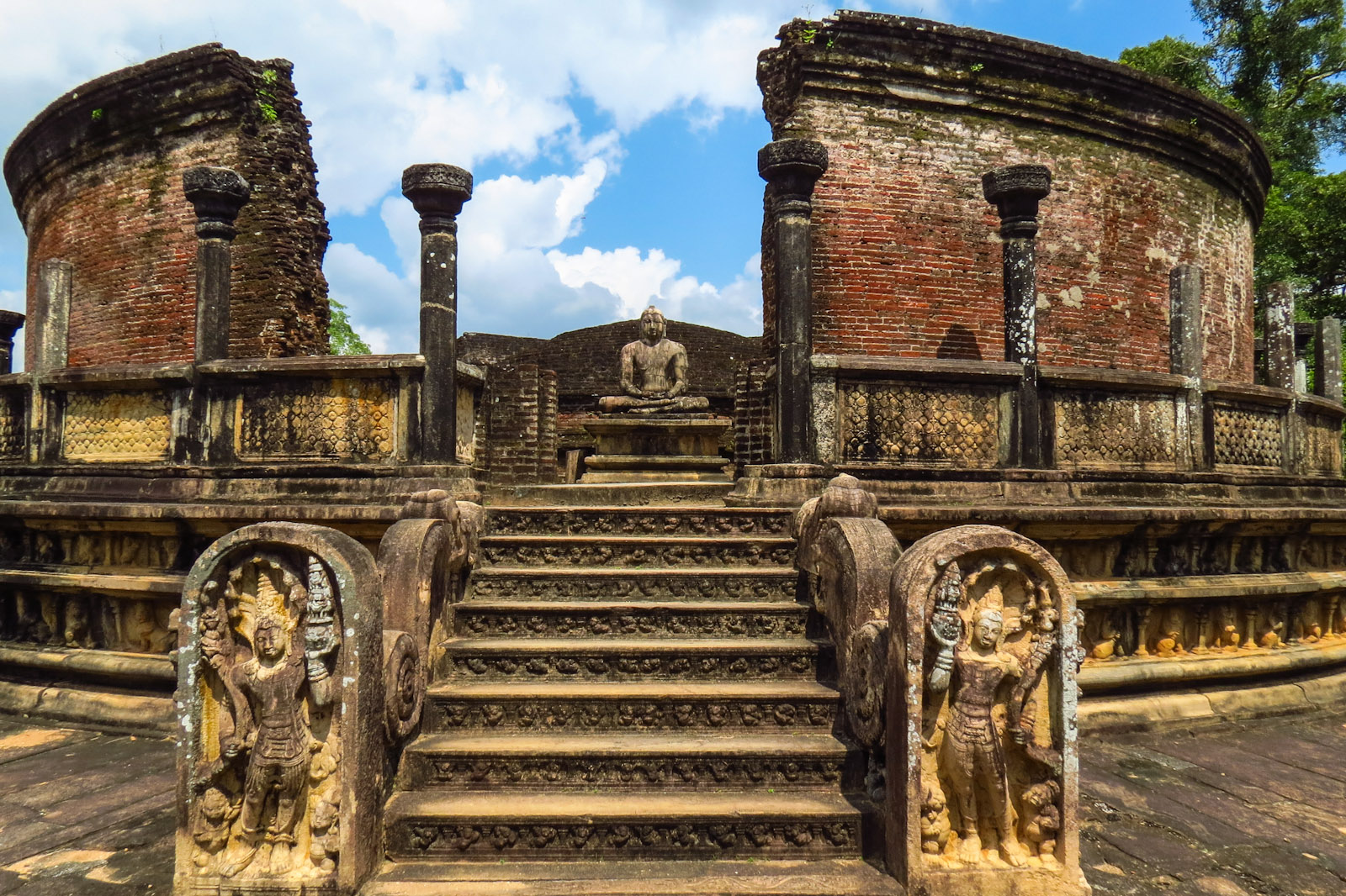 VATADAGE - POLONNARUWA
